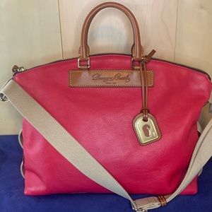 Dooney & Bourke leather Juliette bag in Fushia